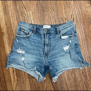 Abercrombie 4 inch short
